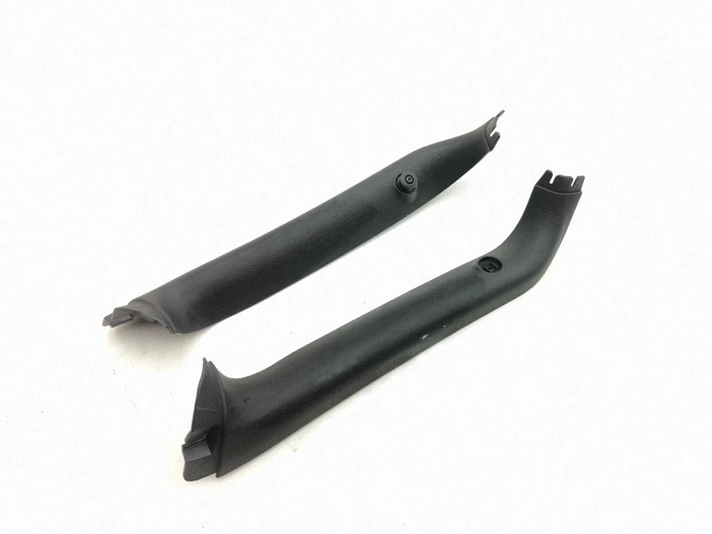 Tailgate/trunk side cover trim 7148909
