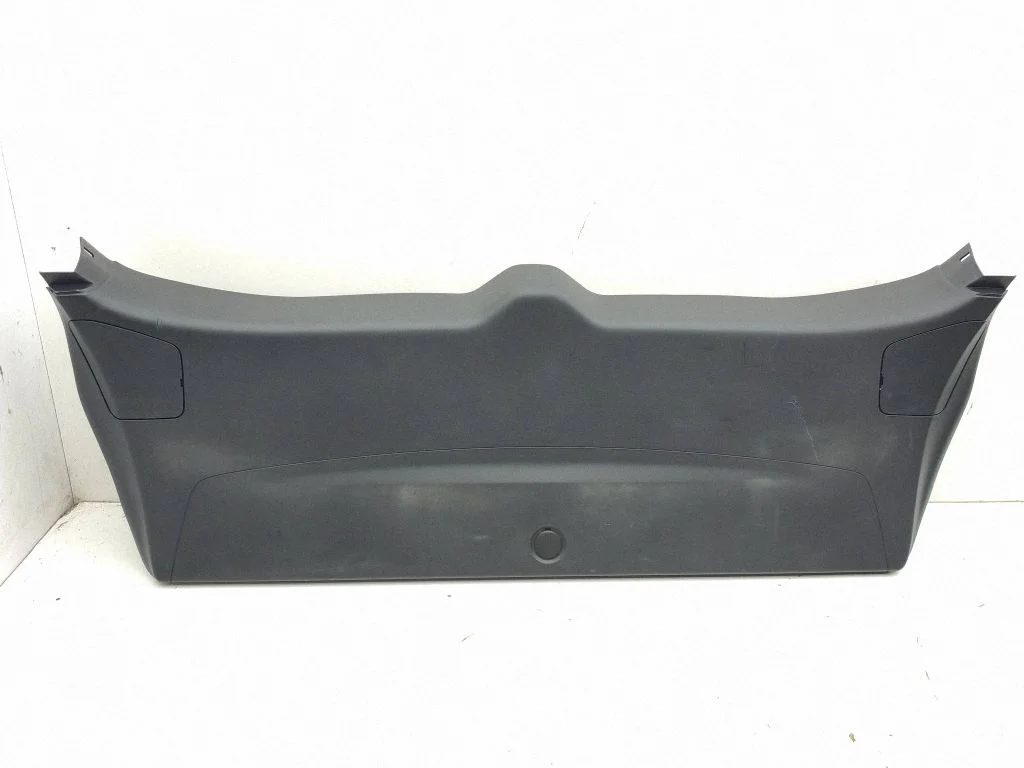 Tailgate/boot lid cover trim – Mitsubishi Outlander (2007-2012)