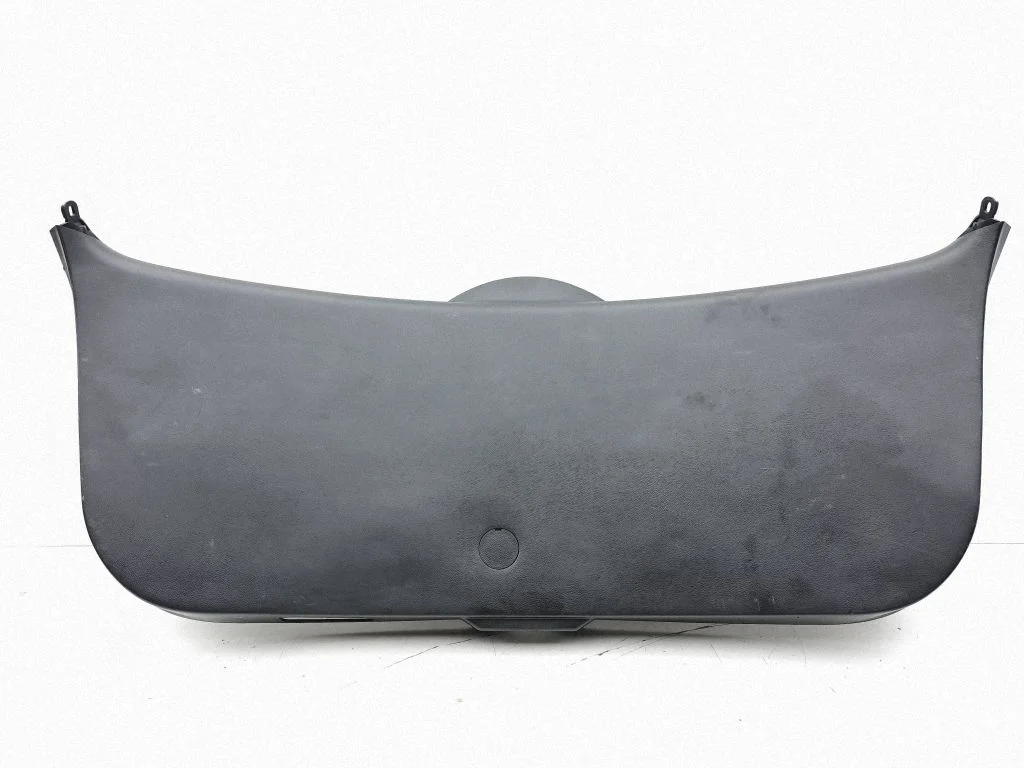 Główny panel tapicerki klapy EG2168960