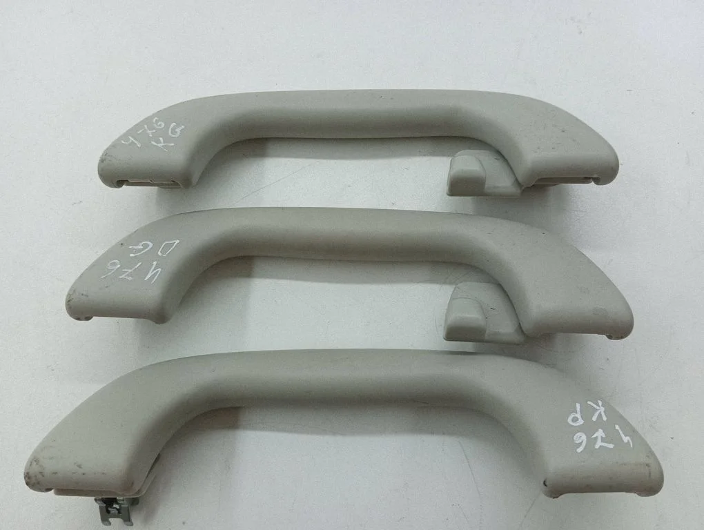 Rear interior roof grab handle