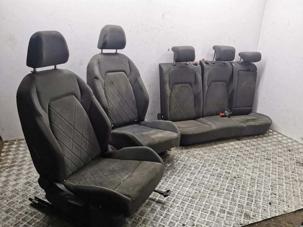 Seat set