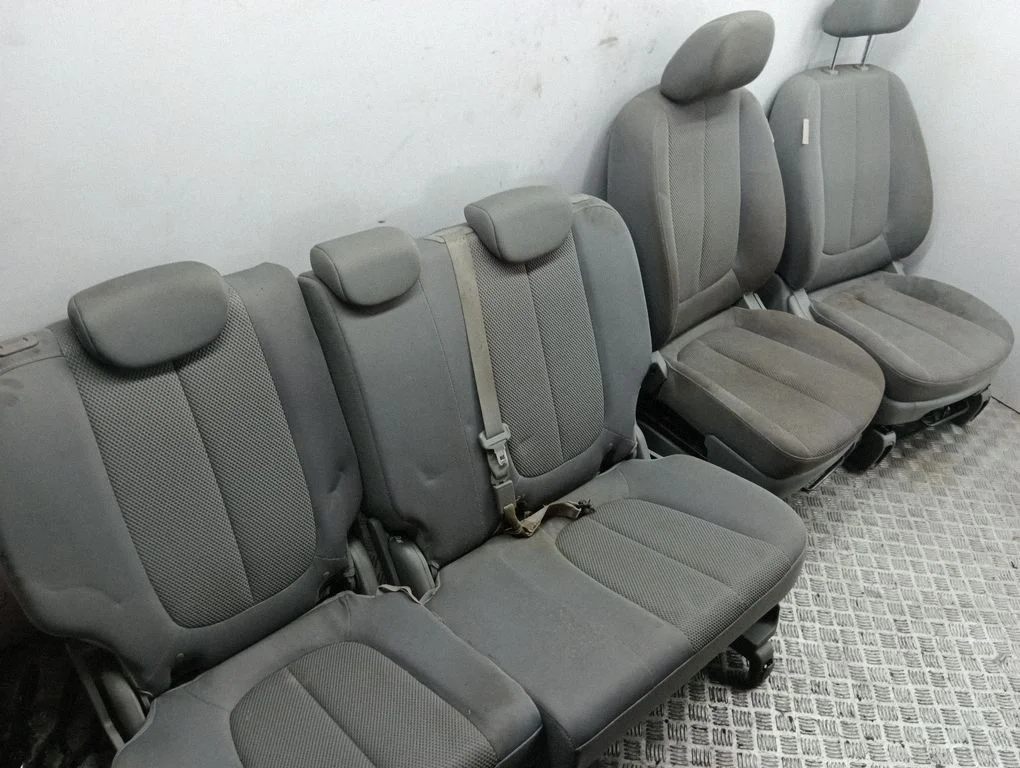 Seat set