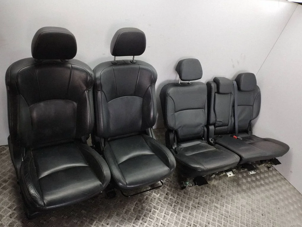Interior set