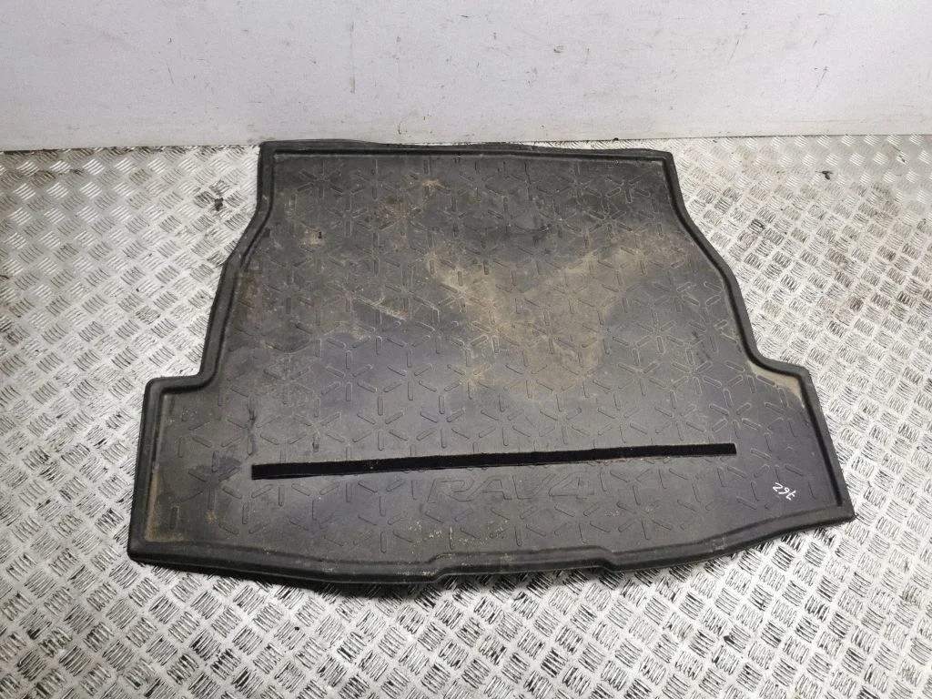 Rubber trunk/boot mat liner – Toyota RAV 4 (XA50) (2018-)