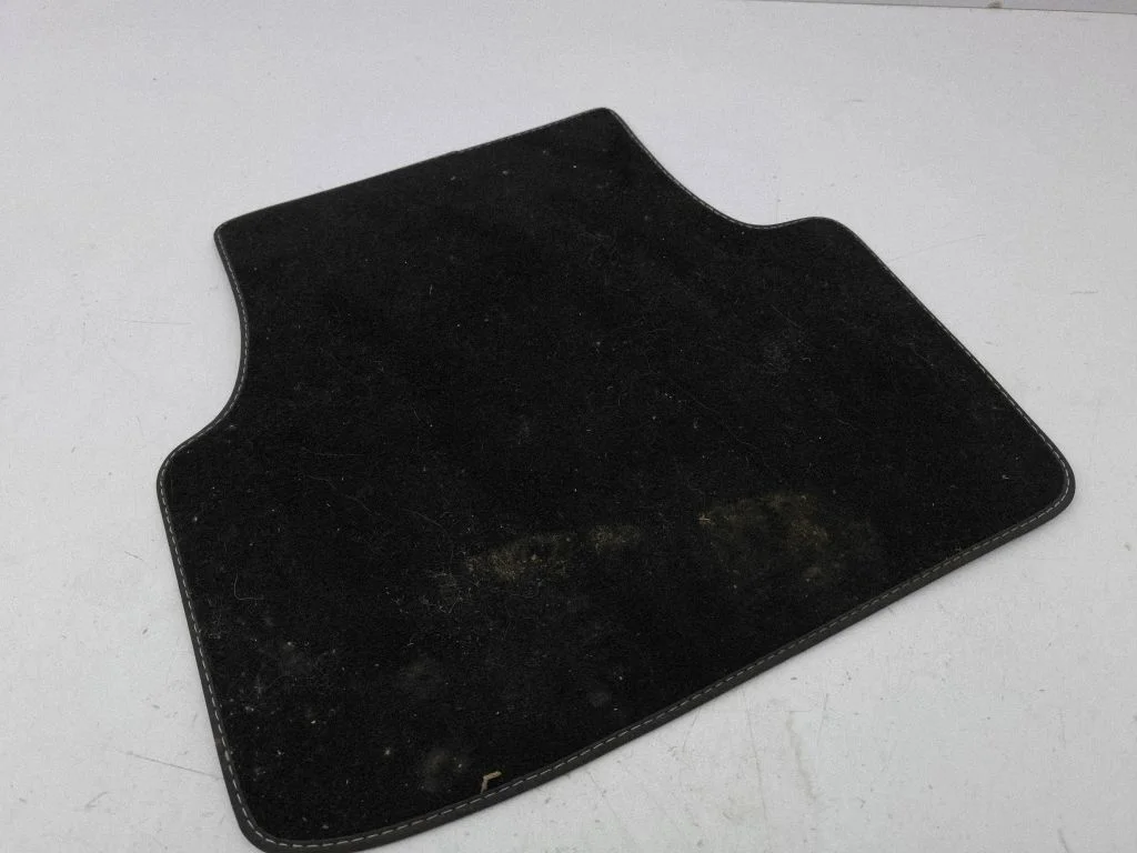 Rear floor mat 5302035133