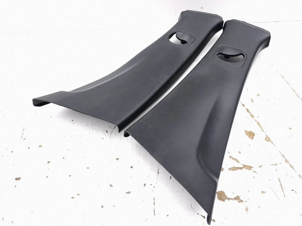 (B) pillar trim (top) A1776900200