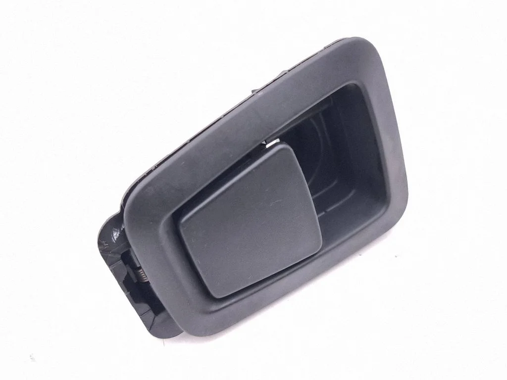 Engine bonnet (hood) release handle – Volvo V60 (2018-)