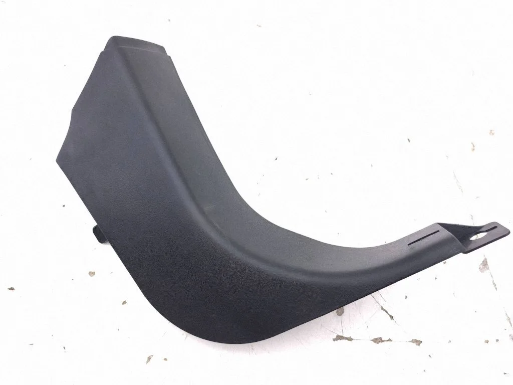 Jalaruumi külgkate BJ3202348AEW