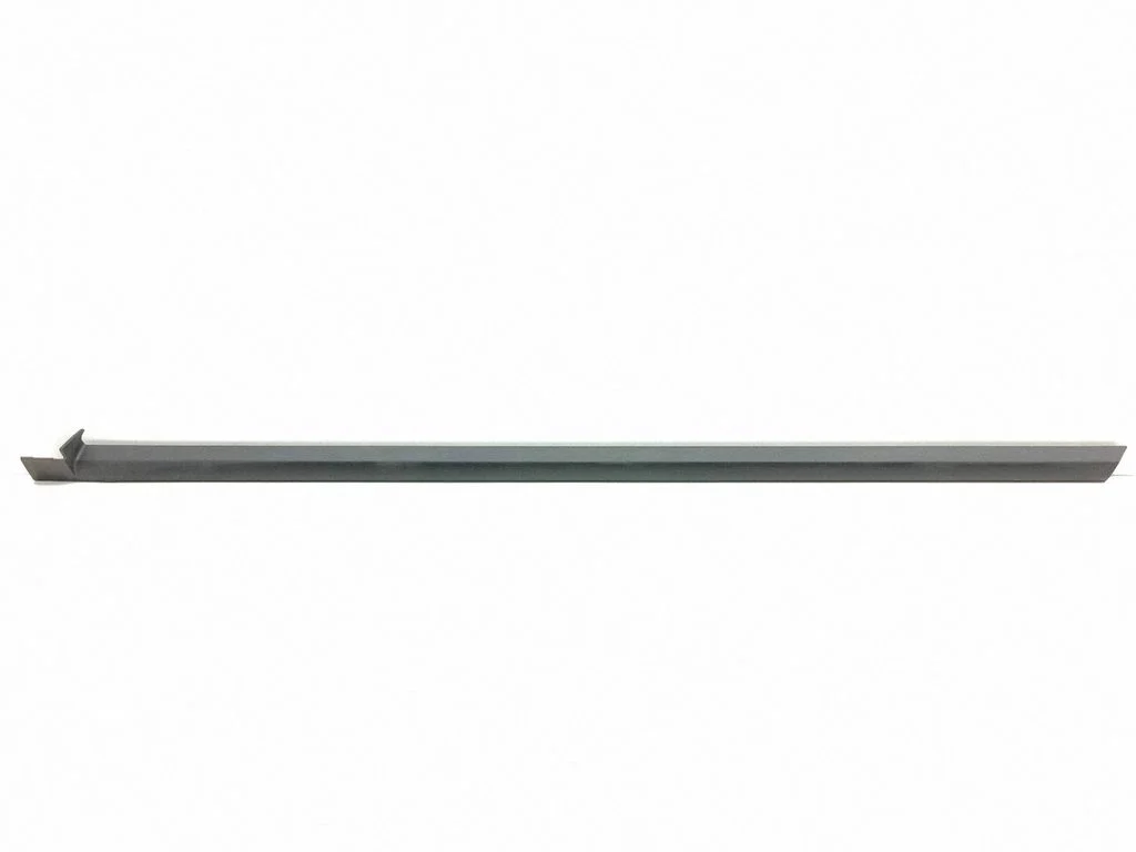 Side skirt front trim – Porsche Cayenne (92A) (2010-2017)