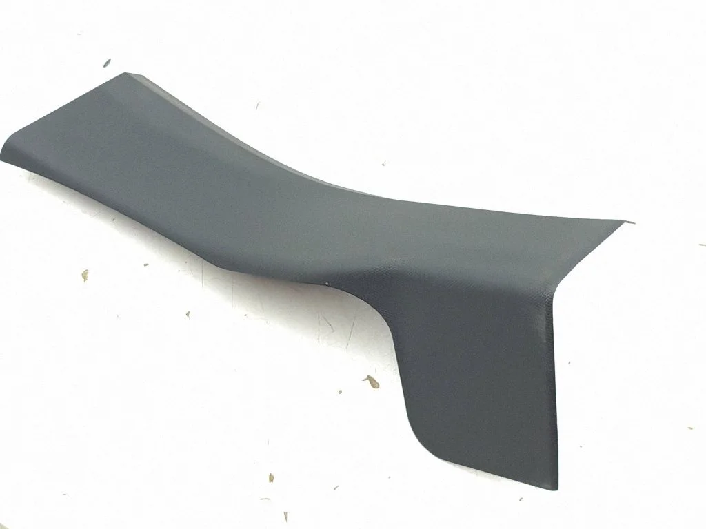 Rear sill trim cover LJ8BR13245AEW