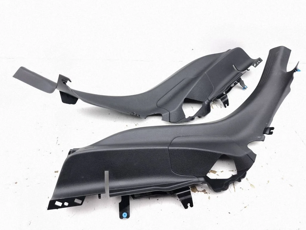 Rear seat side bottom trim A1776906102