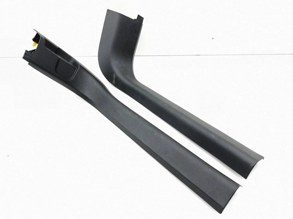 Front sill trim cover JX7BA13209AAW