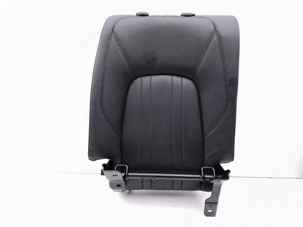 Rear seat – right