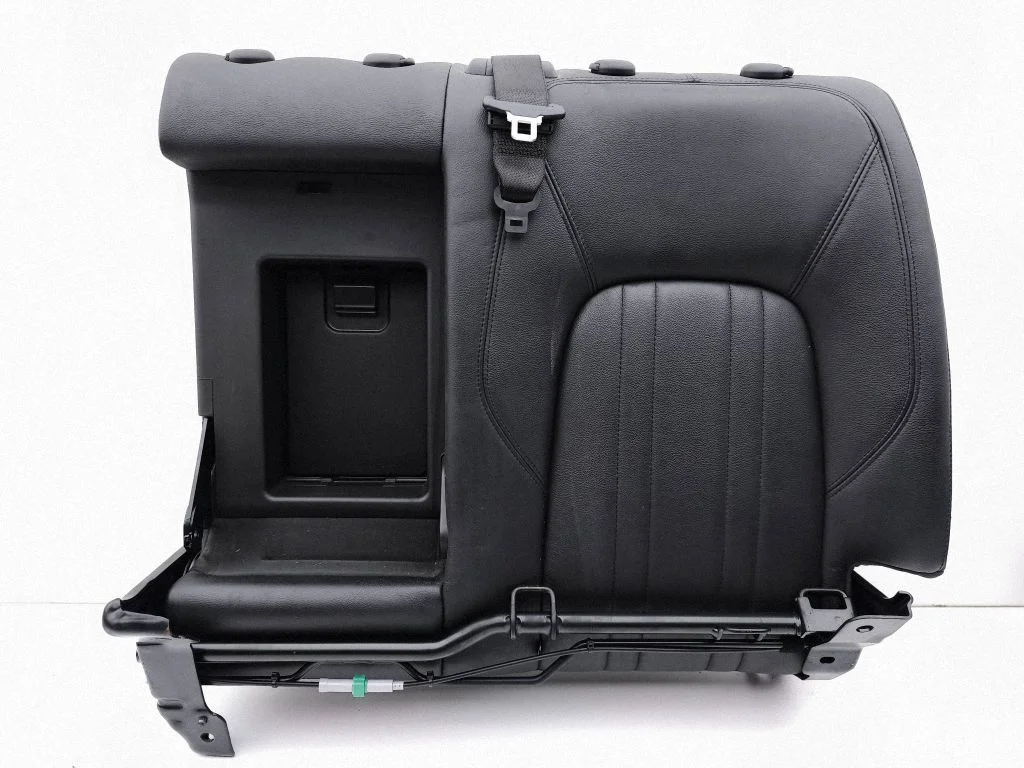 Rear seat – left