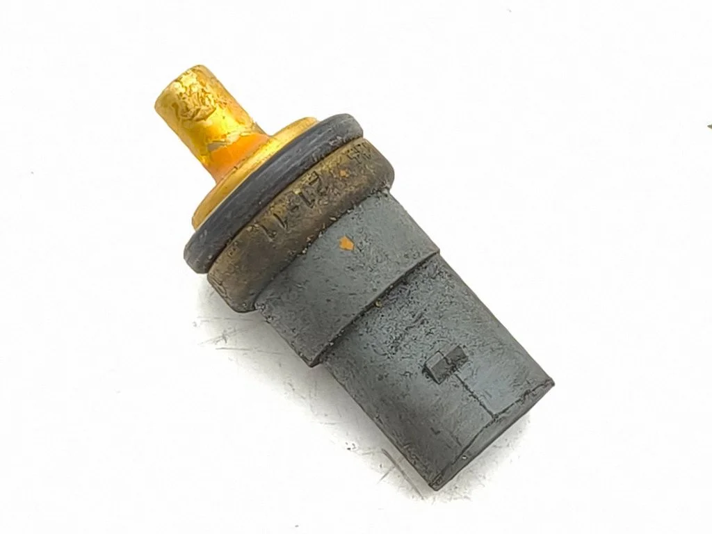 Jahutusvedeliku temperatuuriandur 06A919501A