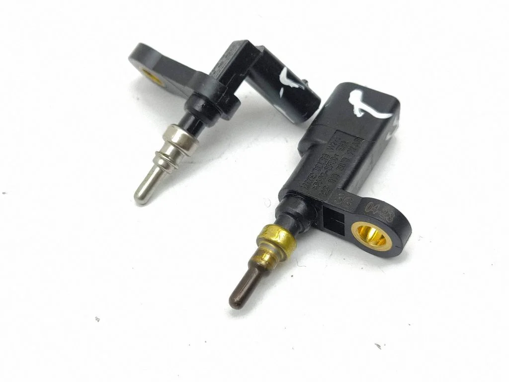 Coolant temperature sensor 05E919501