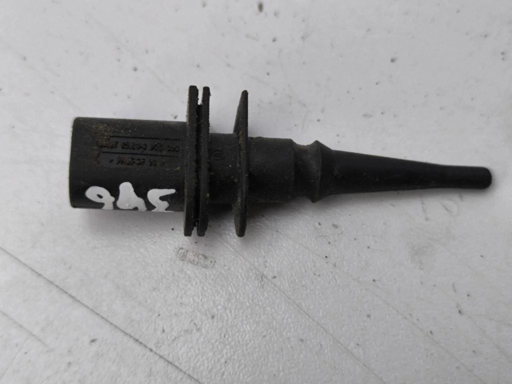 Outside/external air temperature sensor – BMW X5 E53 (1999-2006)