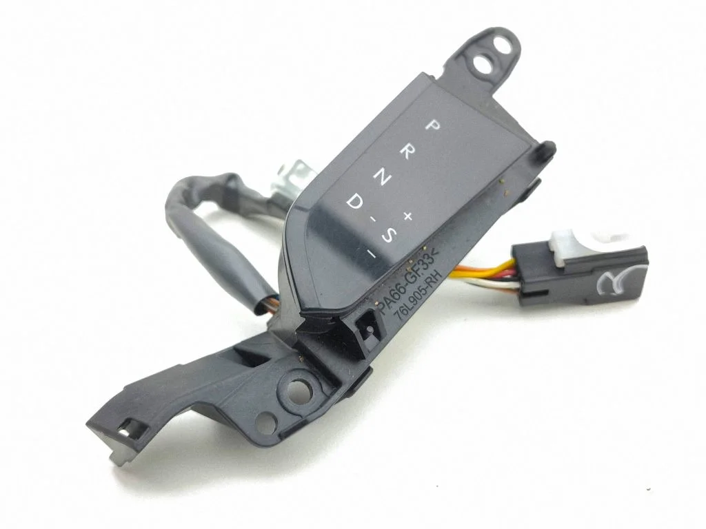 Gear shift selector indicator – Lexus UX (2018-)