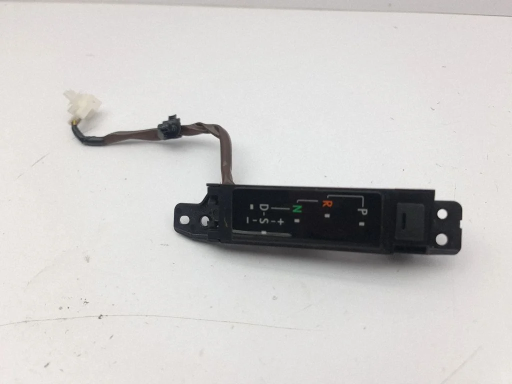 Gear shift selector indicator 76H711RHD