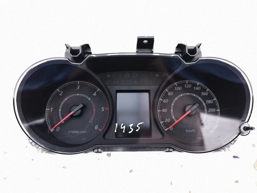 Speedometer (instrument cluster) 8100B622
