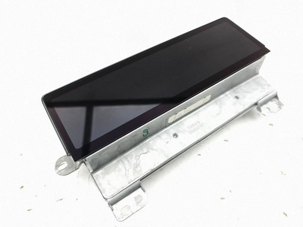 Speedometer (instrument cluster) PJ8T10849CB