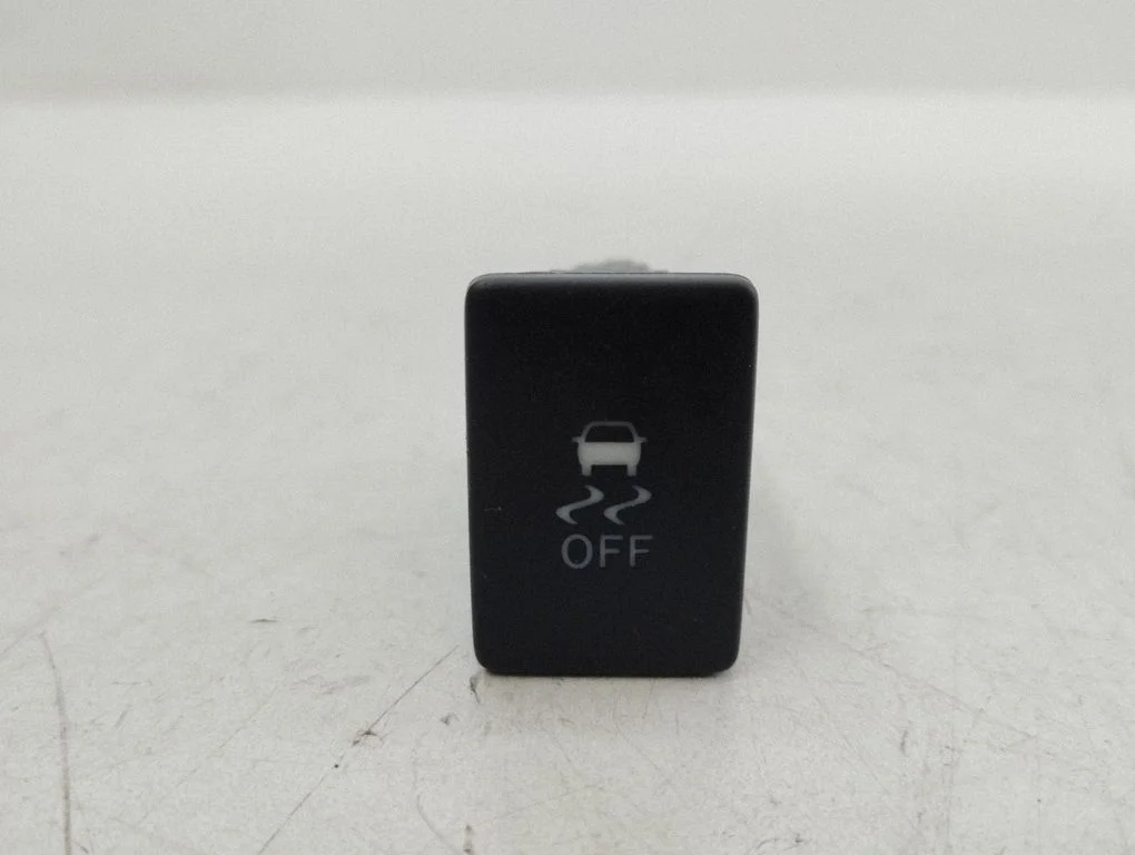 Traction control (ASR) switch 15C032