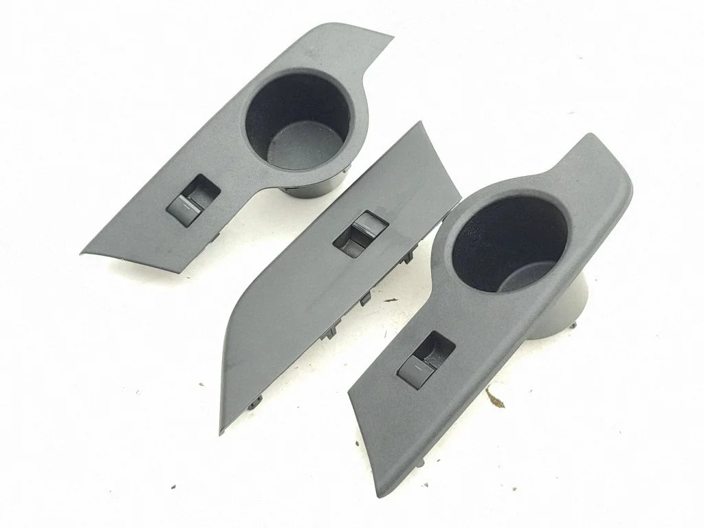 Electric window control switch – Toyota C-HR II (2023-)
