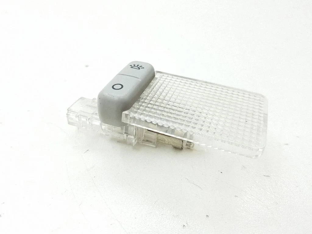 Włącznik oświetlenia wnętrza 5W3CP