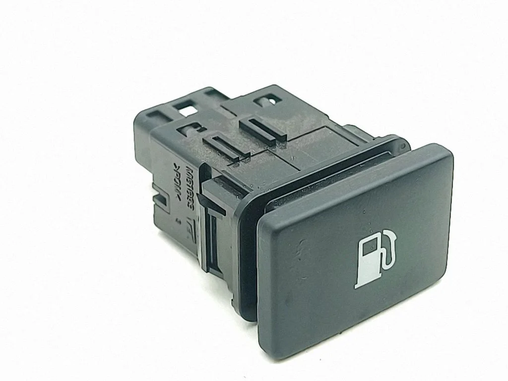 Fuel tank opening switch M61693