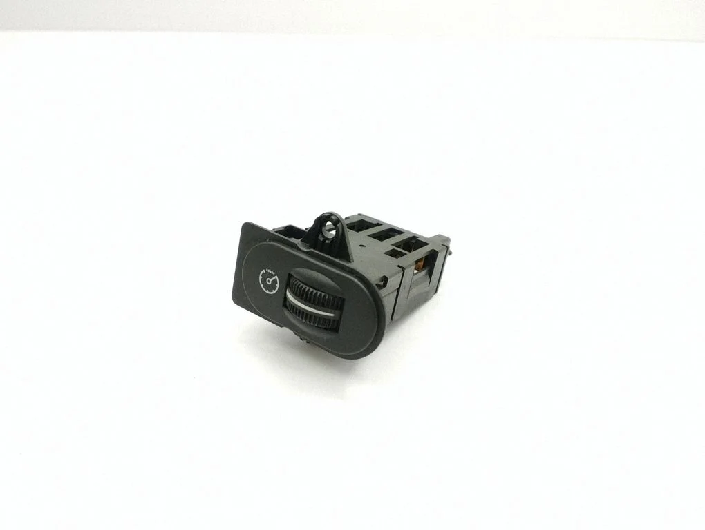 Panel lighting control switch 96BB13K752AB