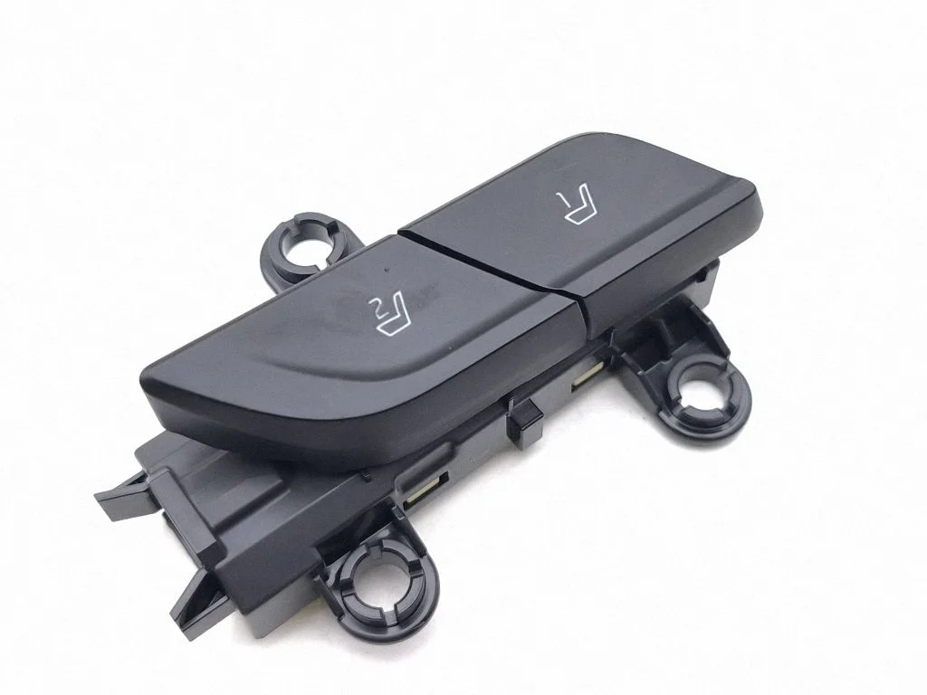 Seat memory switch 93250AT500