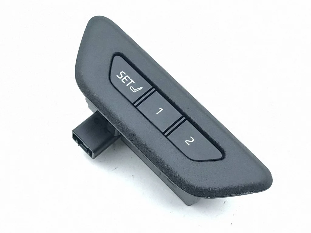Istmemälu lüliti(d) 7140L43