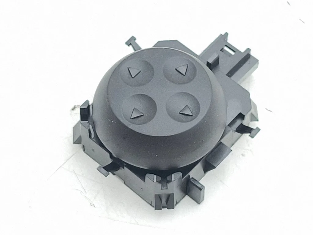 Seat control switch A1679057900