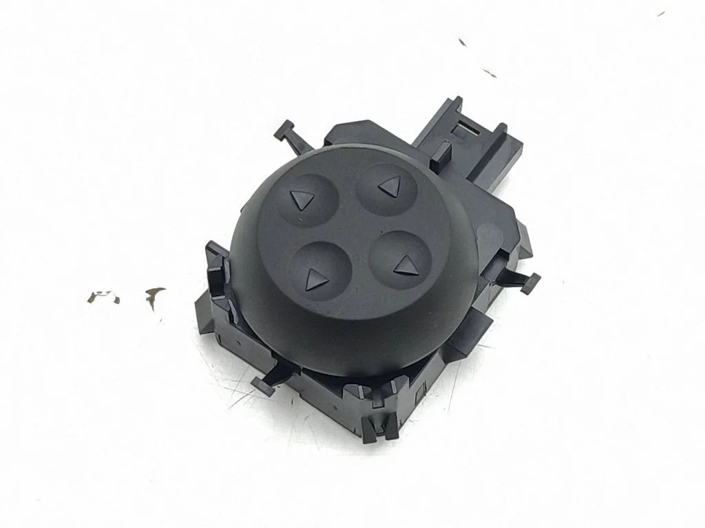 Seat control switch A1679058001