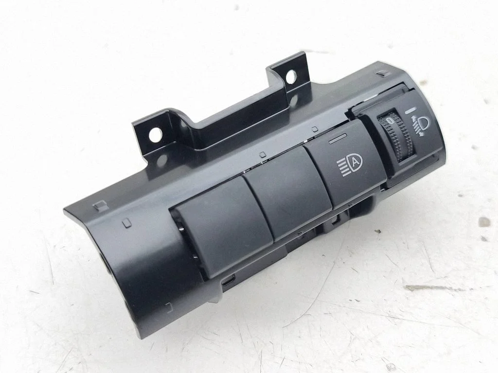 Light switch 5531642070