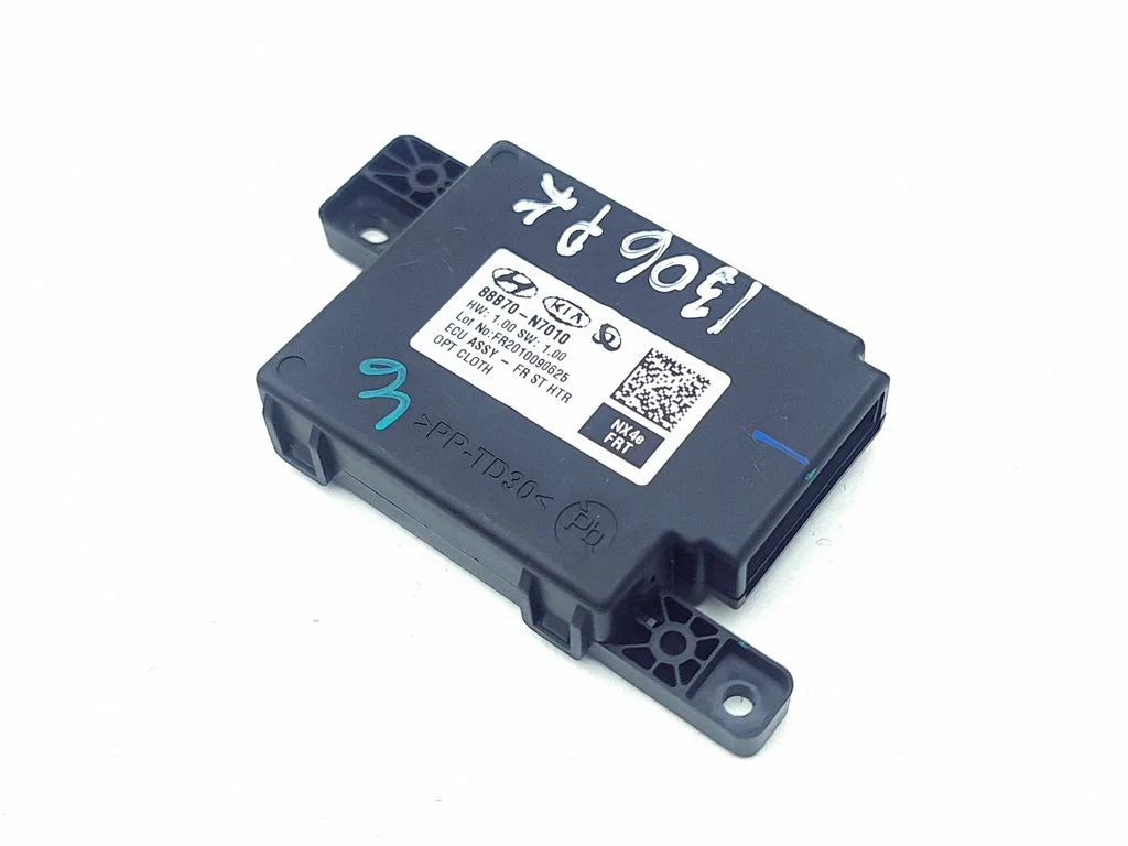 Seat heating relay 88B70N7010