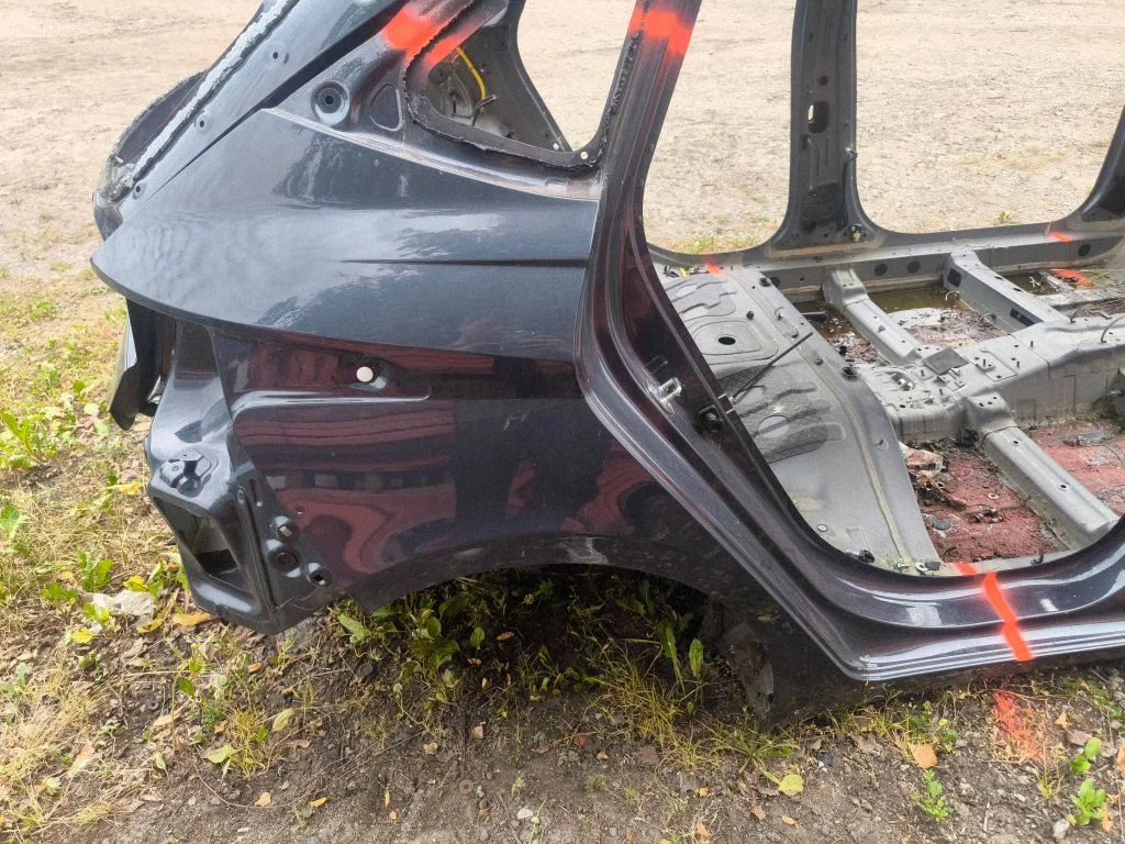 Rear quarter panel – right