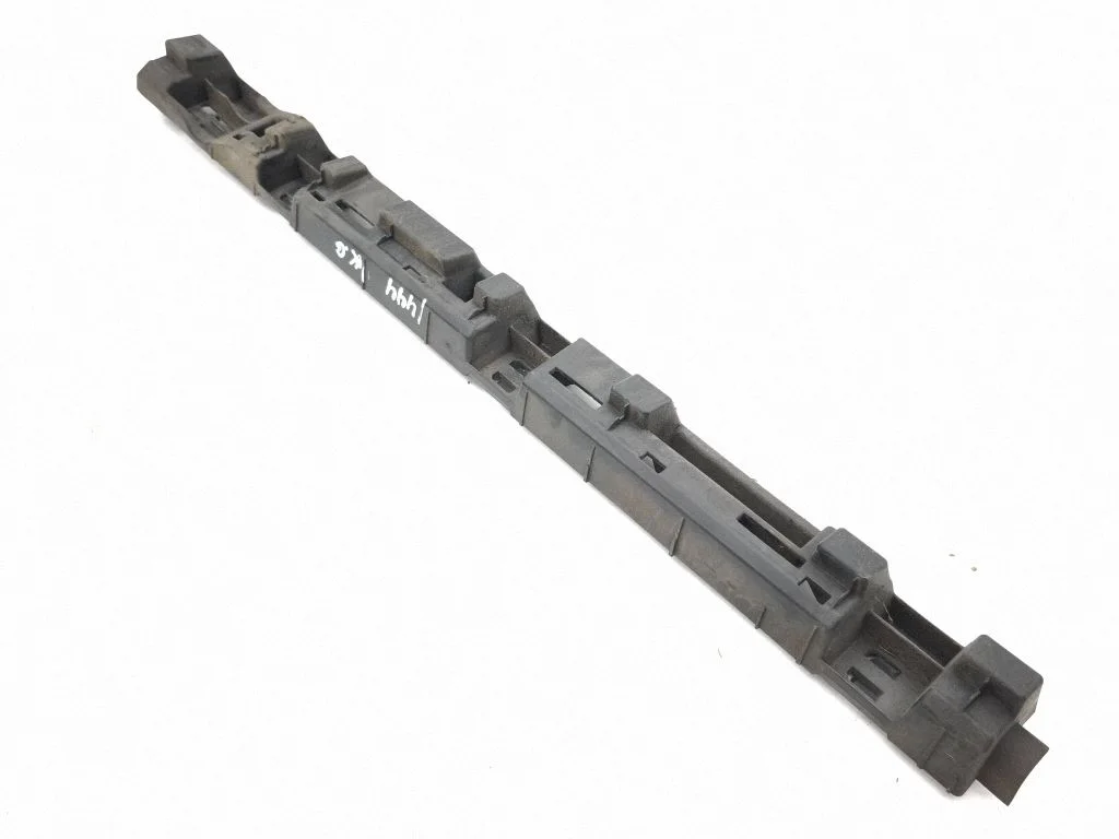 Sill supporting ledge 31448920