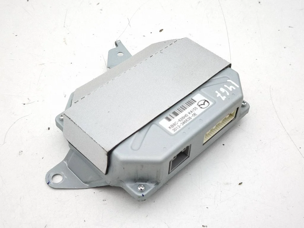 Tailgate/trunk control unit/module KB8C626H0