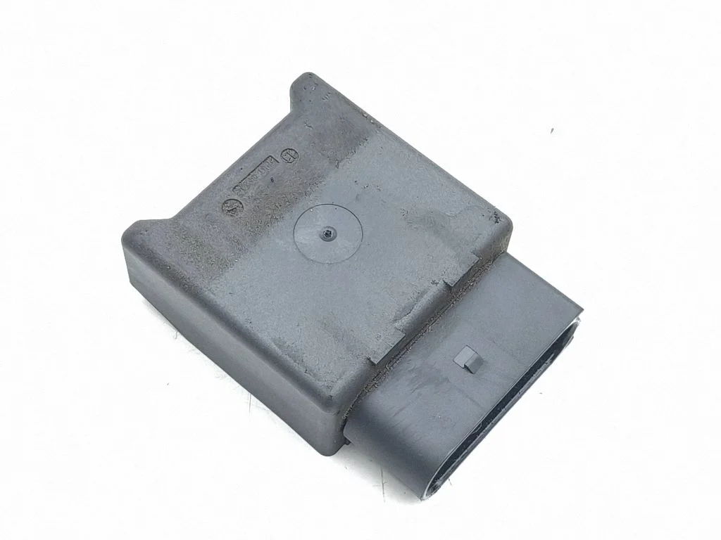 Sterownik pompy paliwa 5Q0906093B