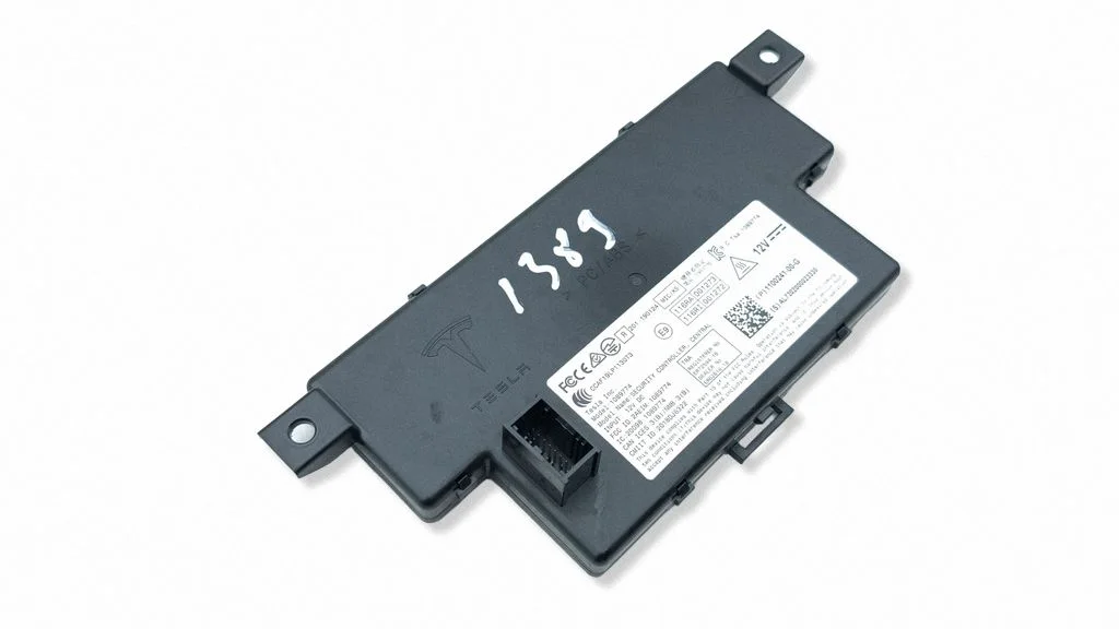 Centrālās slēgšanas vadības bloks 110024100G