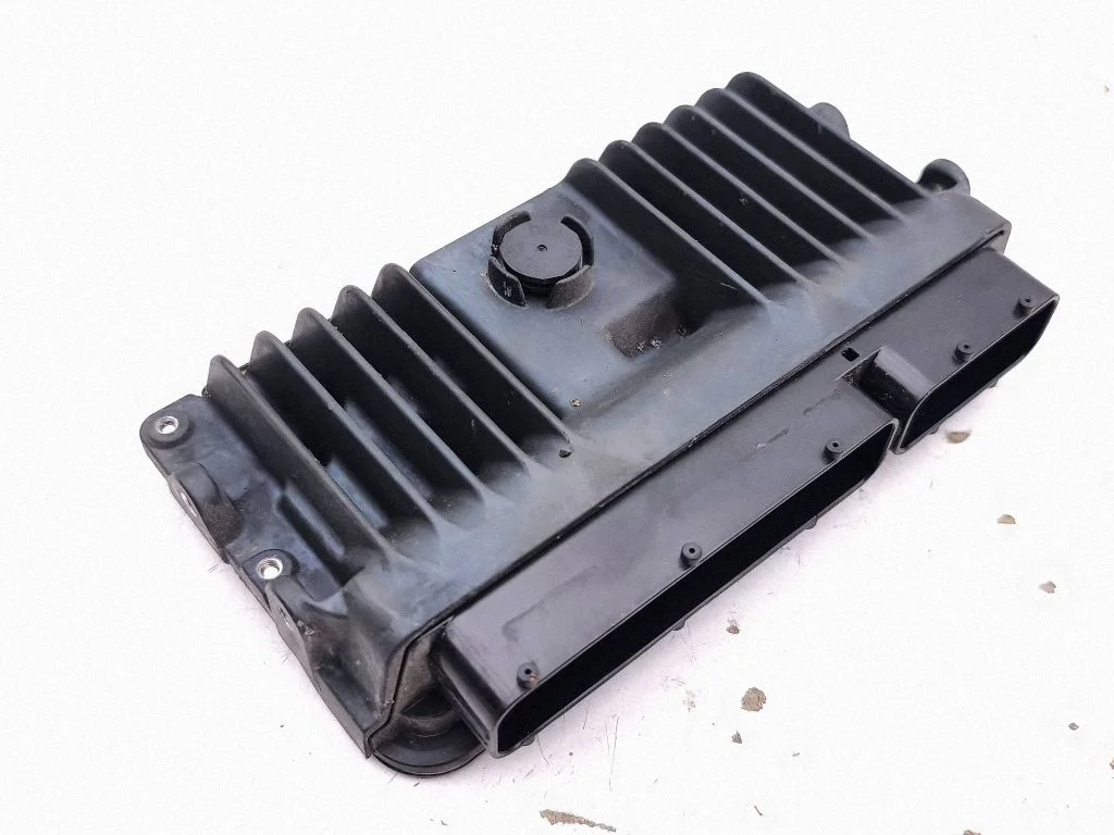 Dzinēja vadības bloks 89661K0080