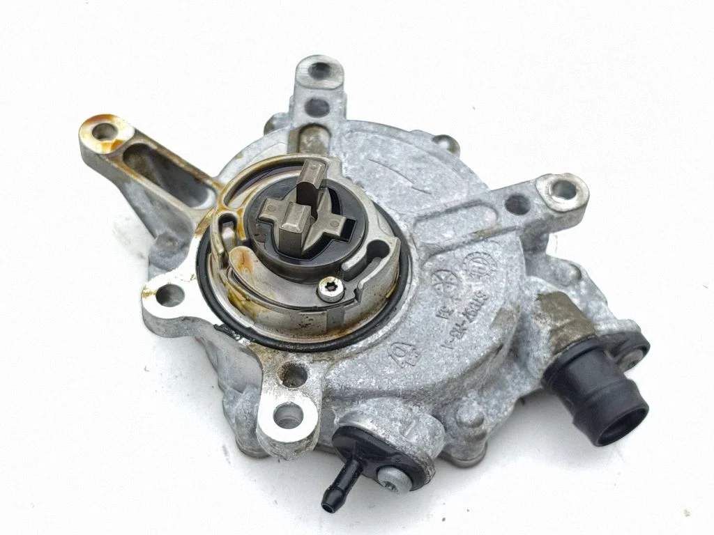 Vaakumpump A2760101715
