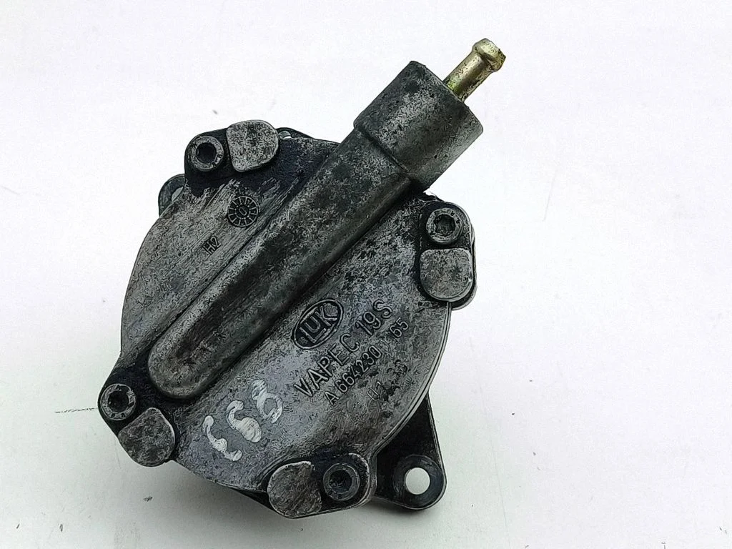 Vacuum pump