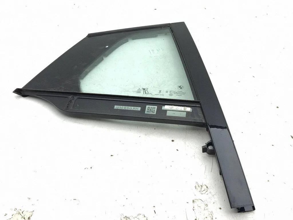 Rear vent window glass 5A2FC7603