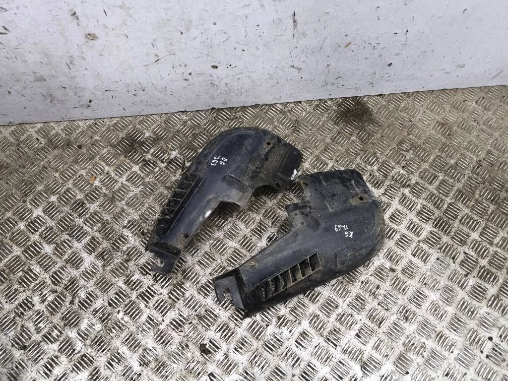 Rear mudguard 78818CD000