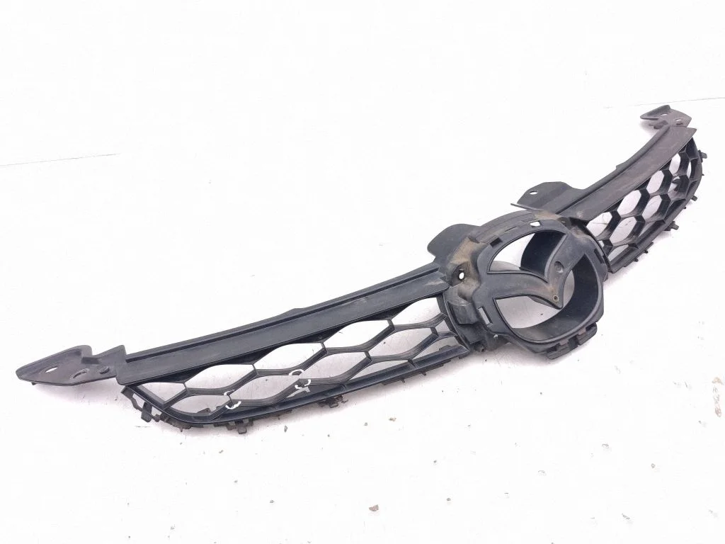 Atrapa przednia (grill) EH4450710