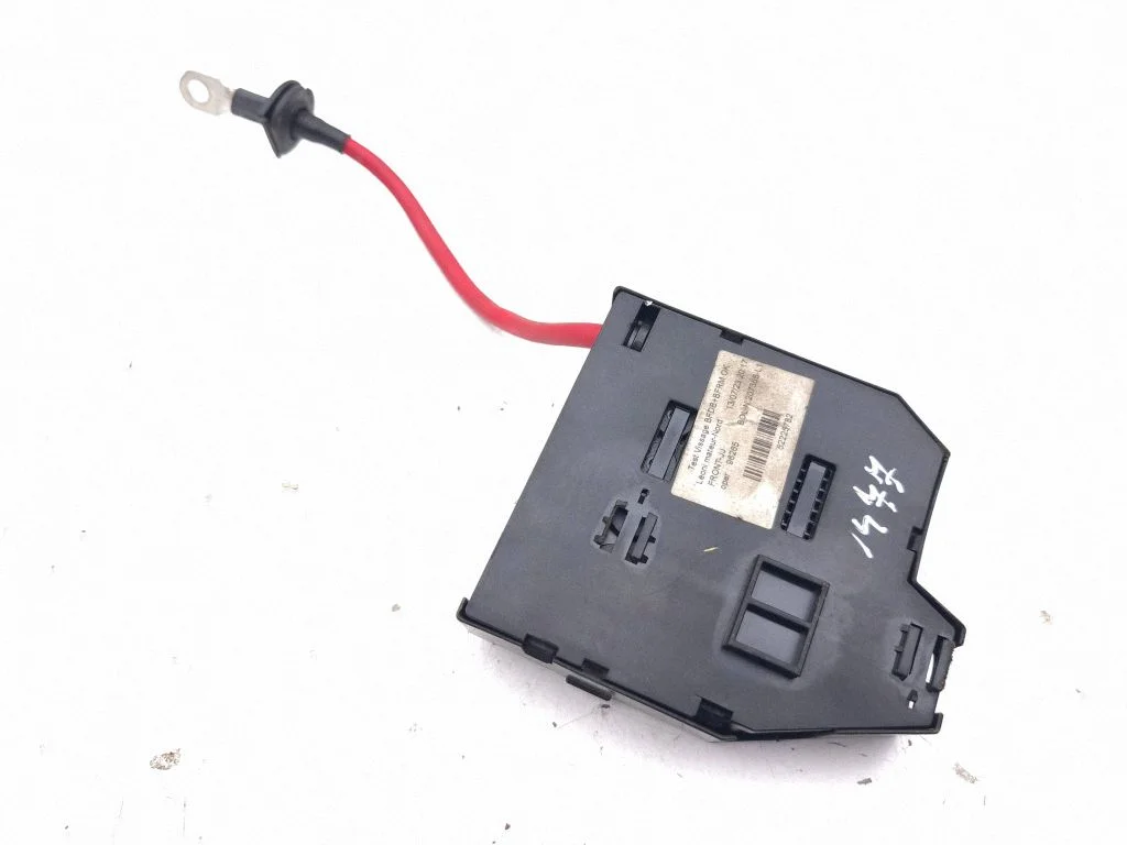 Plussjuhtmete ühendussõlm 52225782