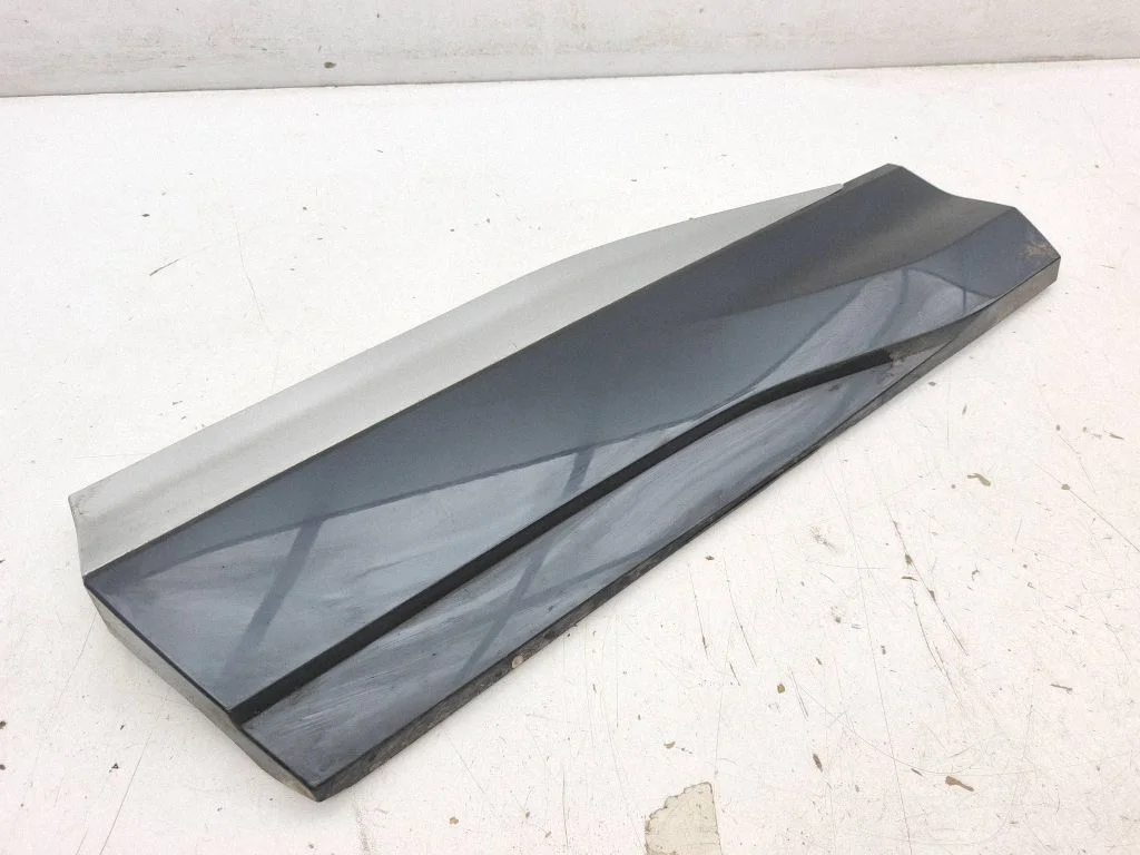 Tagaukse liist (mold) 89A853969B