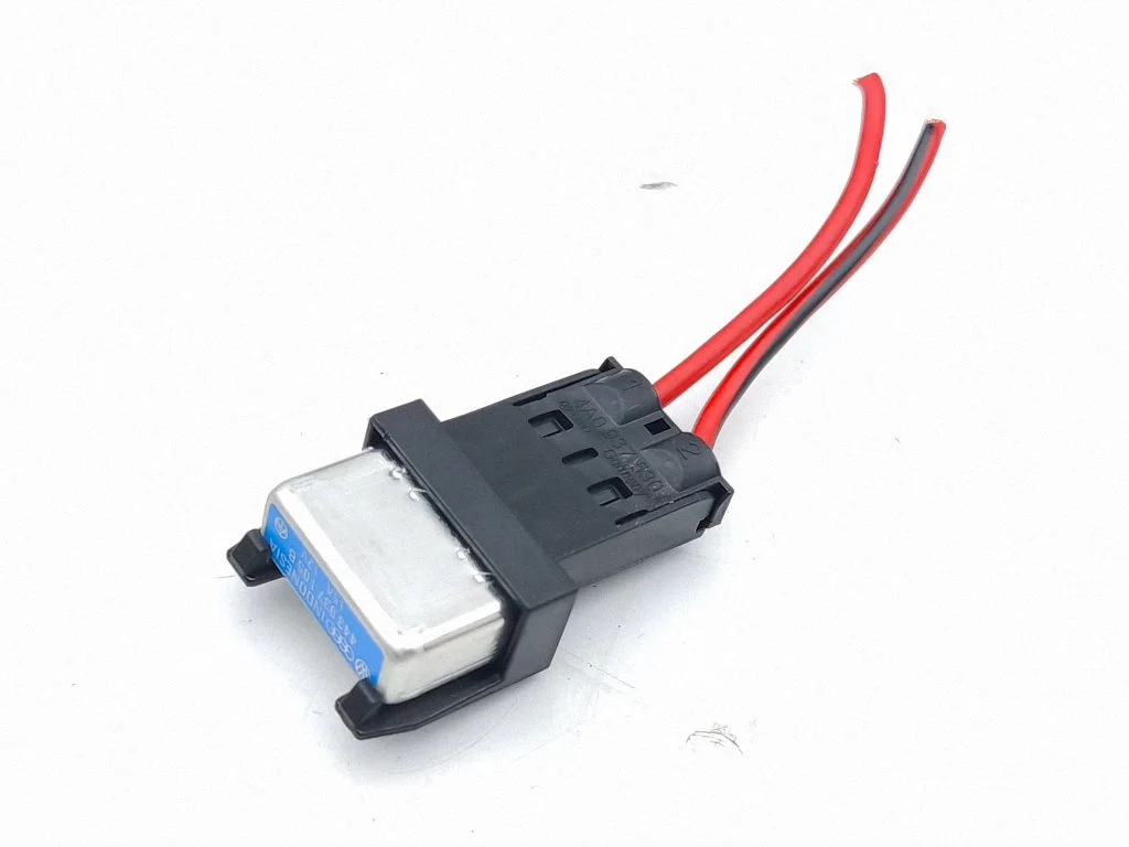 Fuse 443937105B